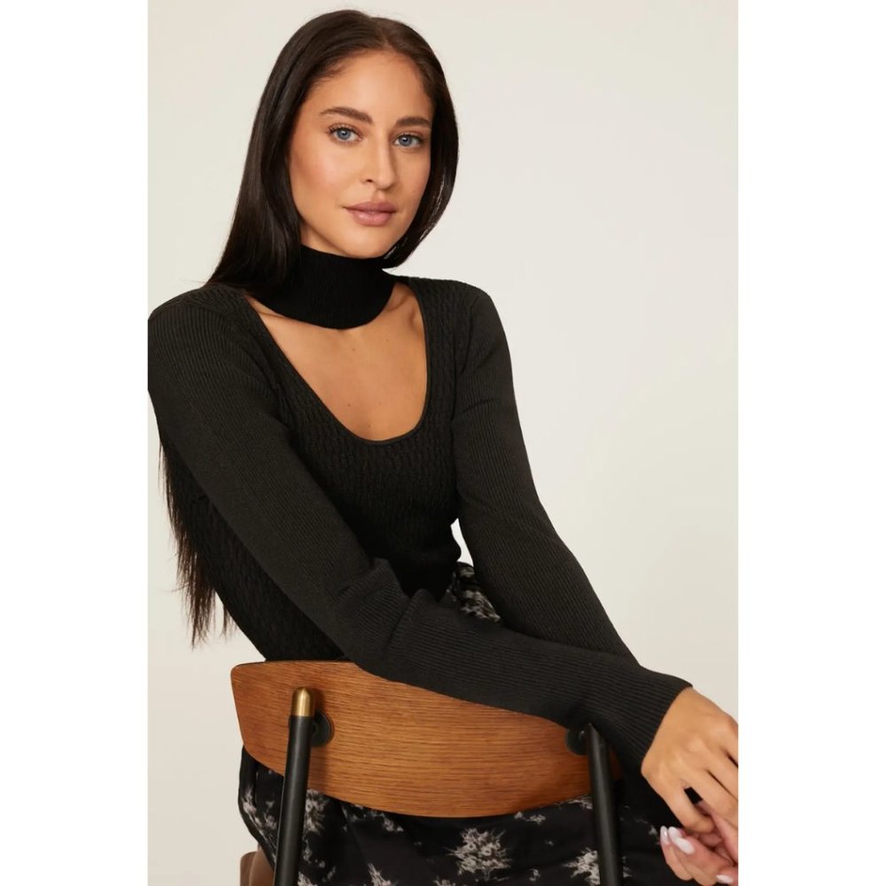 Milly Ribbed Half Moon Sweater - Picture 4 of 9